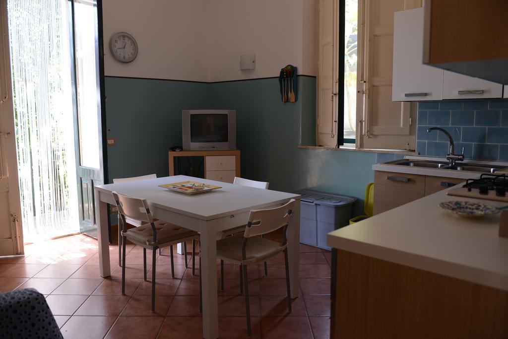 فيلا Scatitti House زافيرانا إتنيا الغرفة الصورة